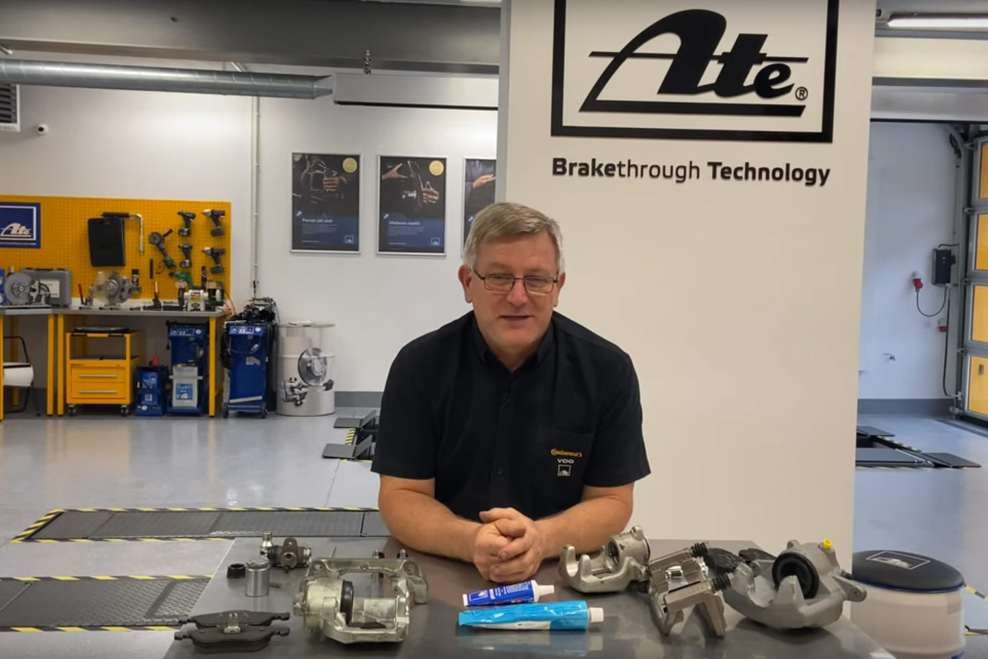 Smarowanie w układzie hamulcowym